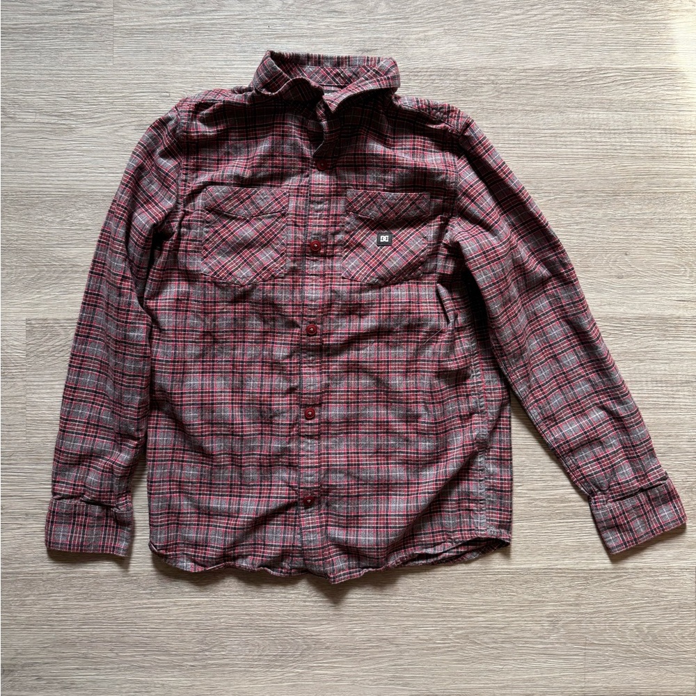 DC Longsleeve Button-Up, Size M NWOT
